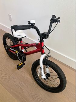 Royalbaby Freestyle Kids Bike 16inch with Kickstand and Training wheels