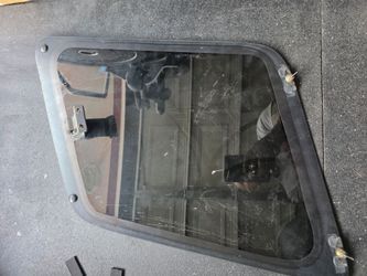 Toyota RAV4 1(contact info removed) 2 Door Utility Driver Left Side Quarter Glass