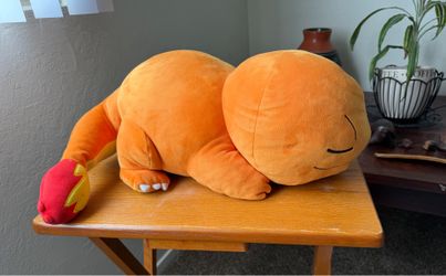 Pokemon - 18-inch Charmander plush