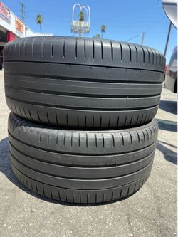 255/35/19 Pirelli P ZERO PZ4 Run Flat 255/35/19 Used Tires 255/35R19
