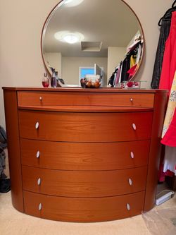 High dresser and mirror