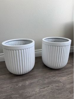 Set Of 2 White Fluted Fiberglass Short Planters