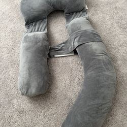 pregnancy pillow
