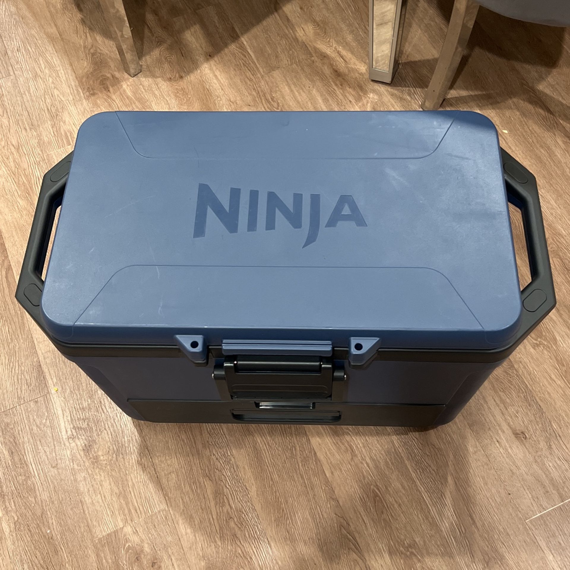 Ninja FrostVault™ 50qt Hard Cooler with Dry Zone, Lakeshore Blue