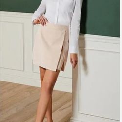 NWT Alex Marie Cream Wrap Skirt – Women’s Size 4