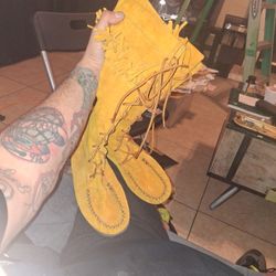 Women's Moccasin Boots