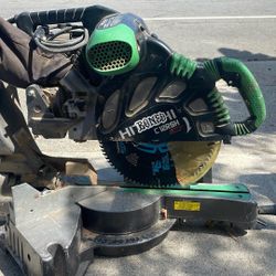 Hitachi 12 inch compound miter saw