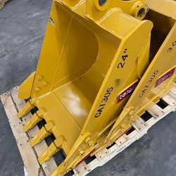 Mini Excavator Caterpillar 305 Rock Bucket width 24”.