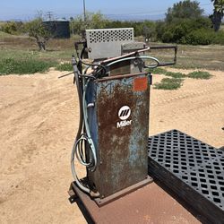 Miller Resistance Spot Welder / 220V Single Phase
