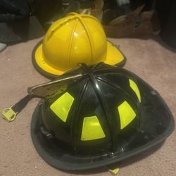 CAIRNS N5A Fire Helmets (2)