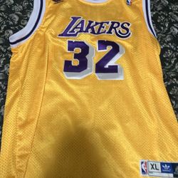 LAKERS JERSEY