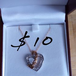 NEW IN BOX ~ MOTHER'S DAY NECKLACE ~ MOM INSIDE  HEART ~ (3) AVAILABLE 