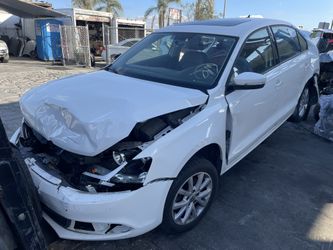 2012 Volkswagen Jetta for parts