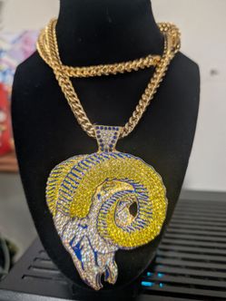 🐏 Iced Fan inspired-Ram Head Pendant + 30" Gold Cuban Chain 🐏