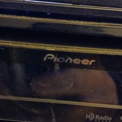 Pioneer Car Stereo 25$ OBO 