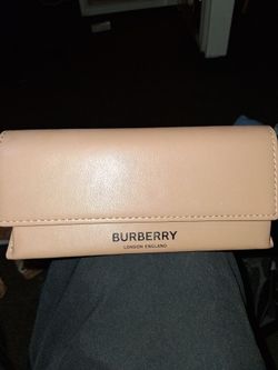 Burberry blasses just the frame