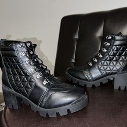 SCHUTZ moto ankle boots size 8.5B