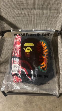 Bape hoodie size M