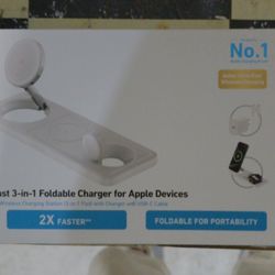 Anker MagGo 15W Ultra Fast 3-in-1 Foldable Wireless Charger for Apple Devices & Apple AIR TAG