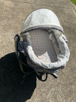 Graco bassinet and bouncer
