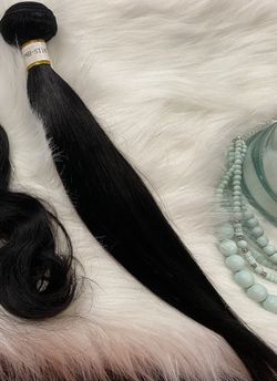 Peruvian straight 3 (18 inch bundles) with closure for that extra luxurious thickness
