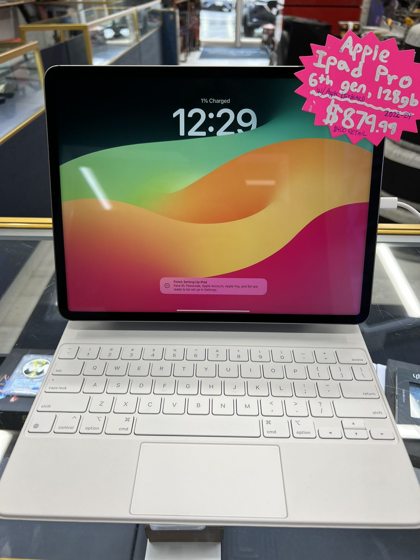 Apple iPad Pro 6th Gen 128gb W/ Apple Keyboard