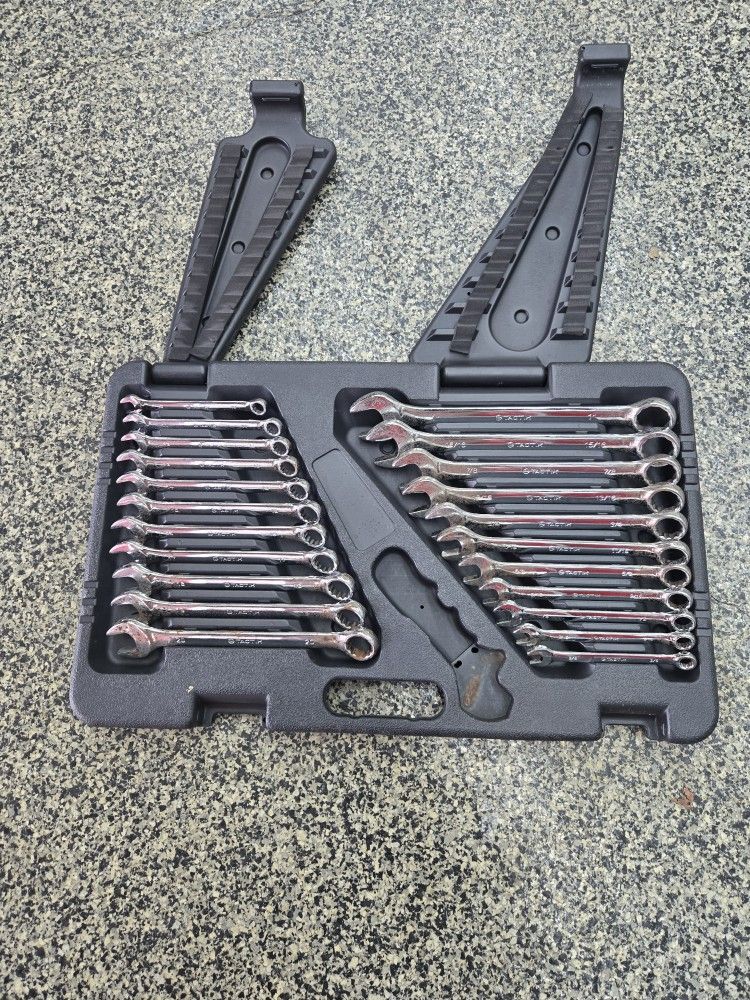 TACTIX 22 PC GAE & METRIC COMBINATION WRENCH SET Matco Mac Snap On  Craftsman