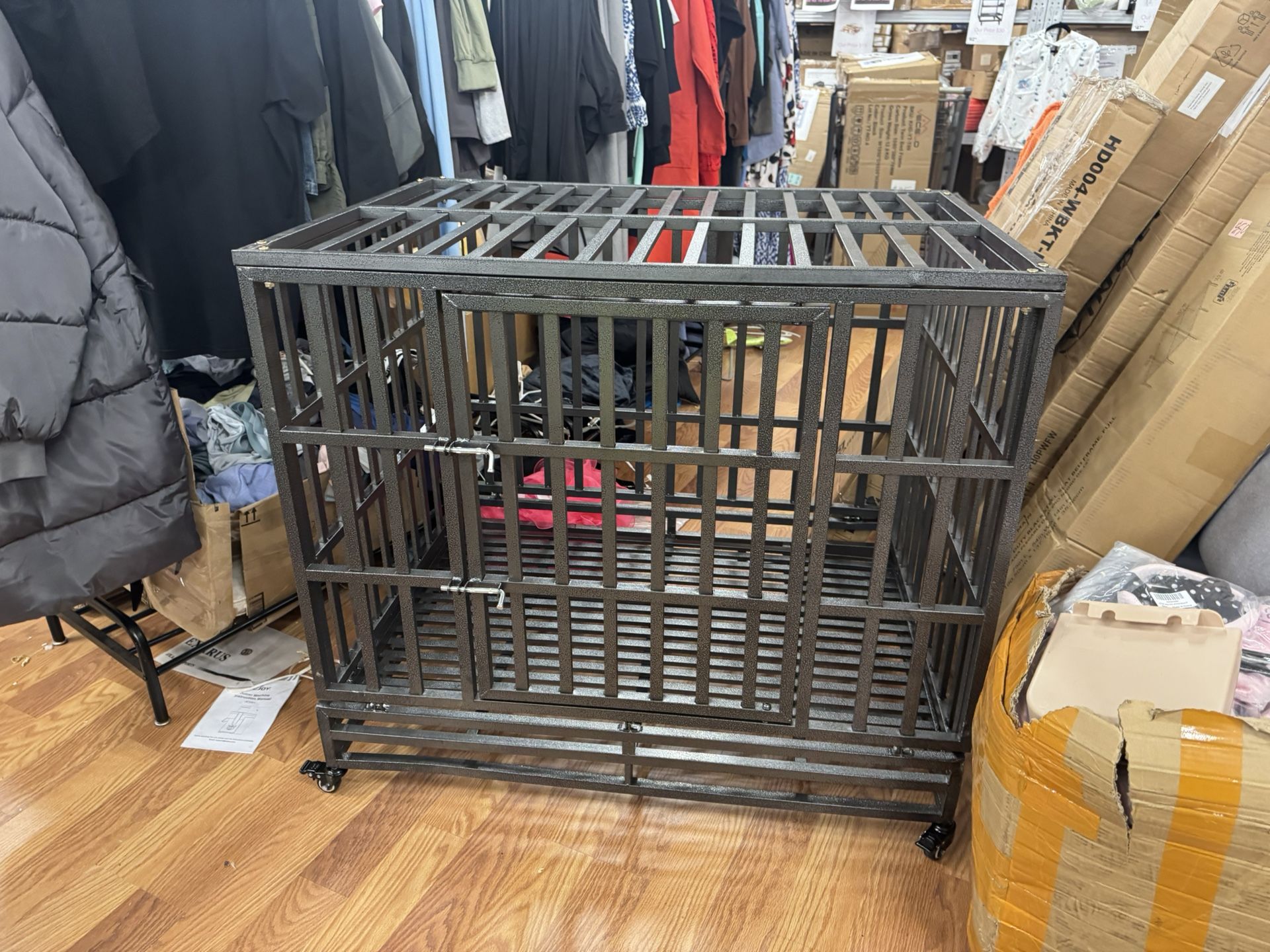 Heavy Duty Iron Dog Cage on Wheels