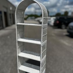 Delivery Available! Vintage White Wicker Etagere Arched Bookcase Shelf Tall Bohemian Boho Chic Decor! Excellent condition! 25x12x77in 