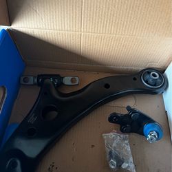 Toyota Camry Left Control Arm and Balljoint