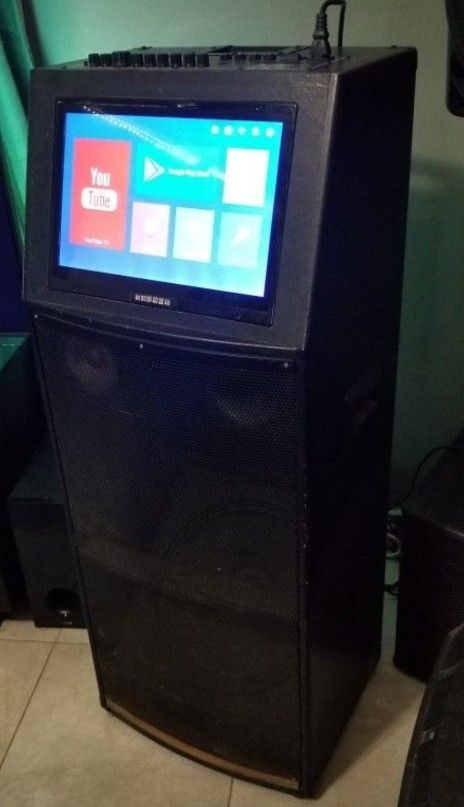 Stand Up KARAOKE 17"Touch Screen