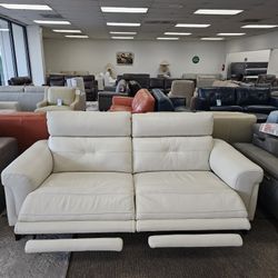 Leather Sofa w/ 2 power recliners  - Jazlo