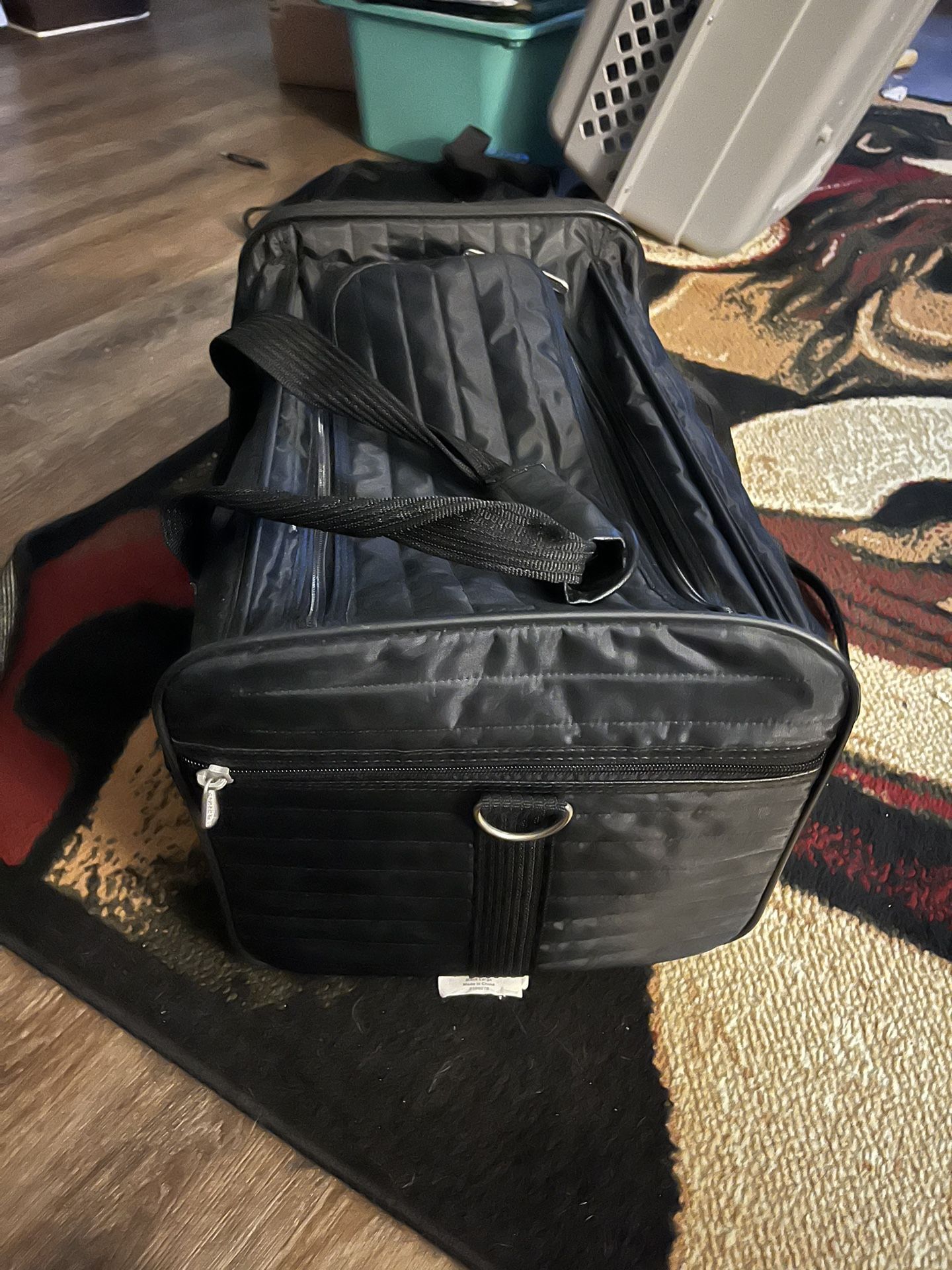 Pet carrier  Black