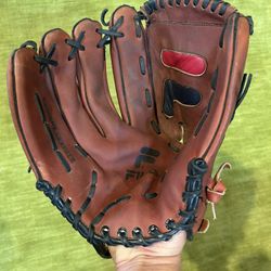 Fila O125 Baseball Softball Glove 12.5”  Left Handed Thrower Leathe