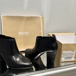 RARE 2016 Michael Kors Shaw Bootie Women Size 8M Color Black