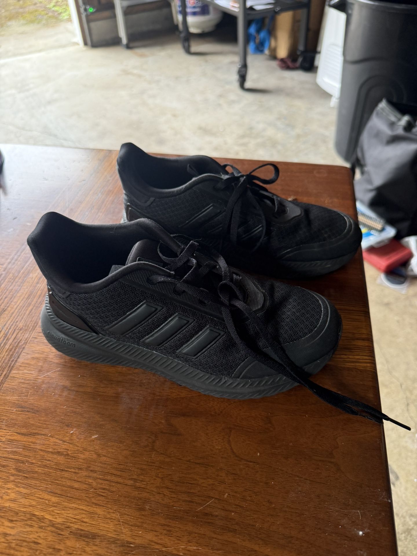 Adidas Kids Size 4 