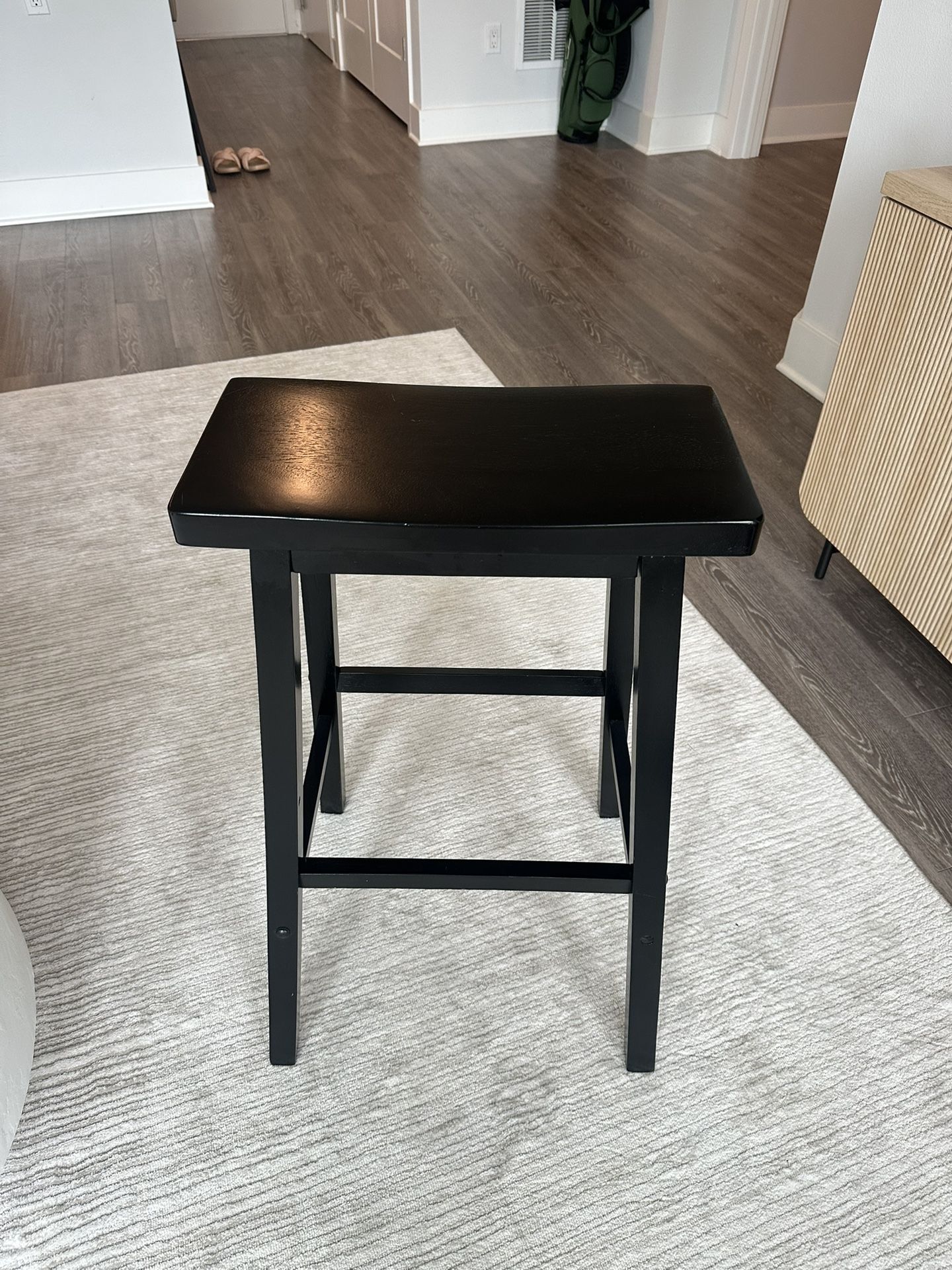 Bar Stool Black Wood Good Condition