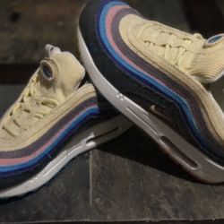 Nike Whitherspoon 