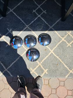Rally wheel center  caps