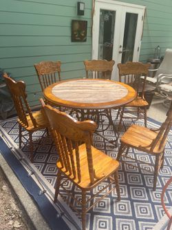 Dining room table set