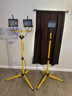 Regent Halogen Work Light Tripod Stands - 1000W Twin & 500W Single