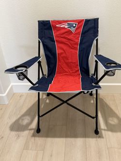 Camping/Tailgating New England Patriots Kijaro Dual Lock Pro Chair. NEW
