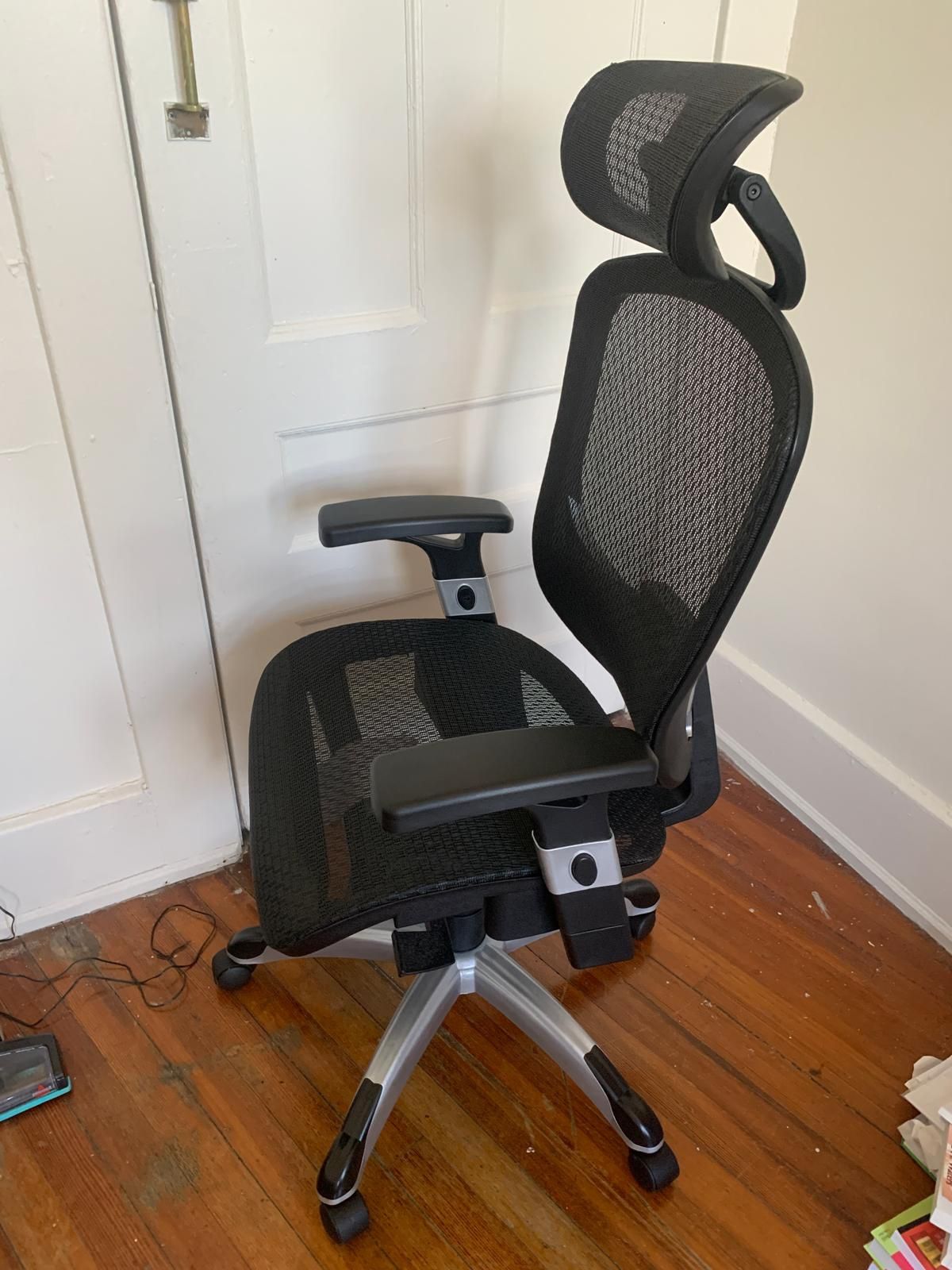 MUST GO BY 6/18 BRAND NEW DESK CHAIR