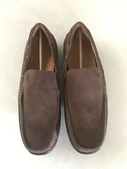 Vionic Earl shoes