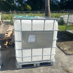 Tanque De Agua Grande