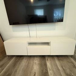 Modern TV Stand 