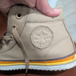 Converse High-tops Kids Size 4 Beige 