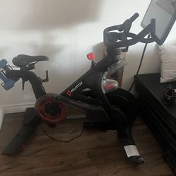 Peloton Bike 