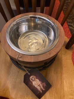 Pet bowl 10” wide never Use