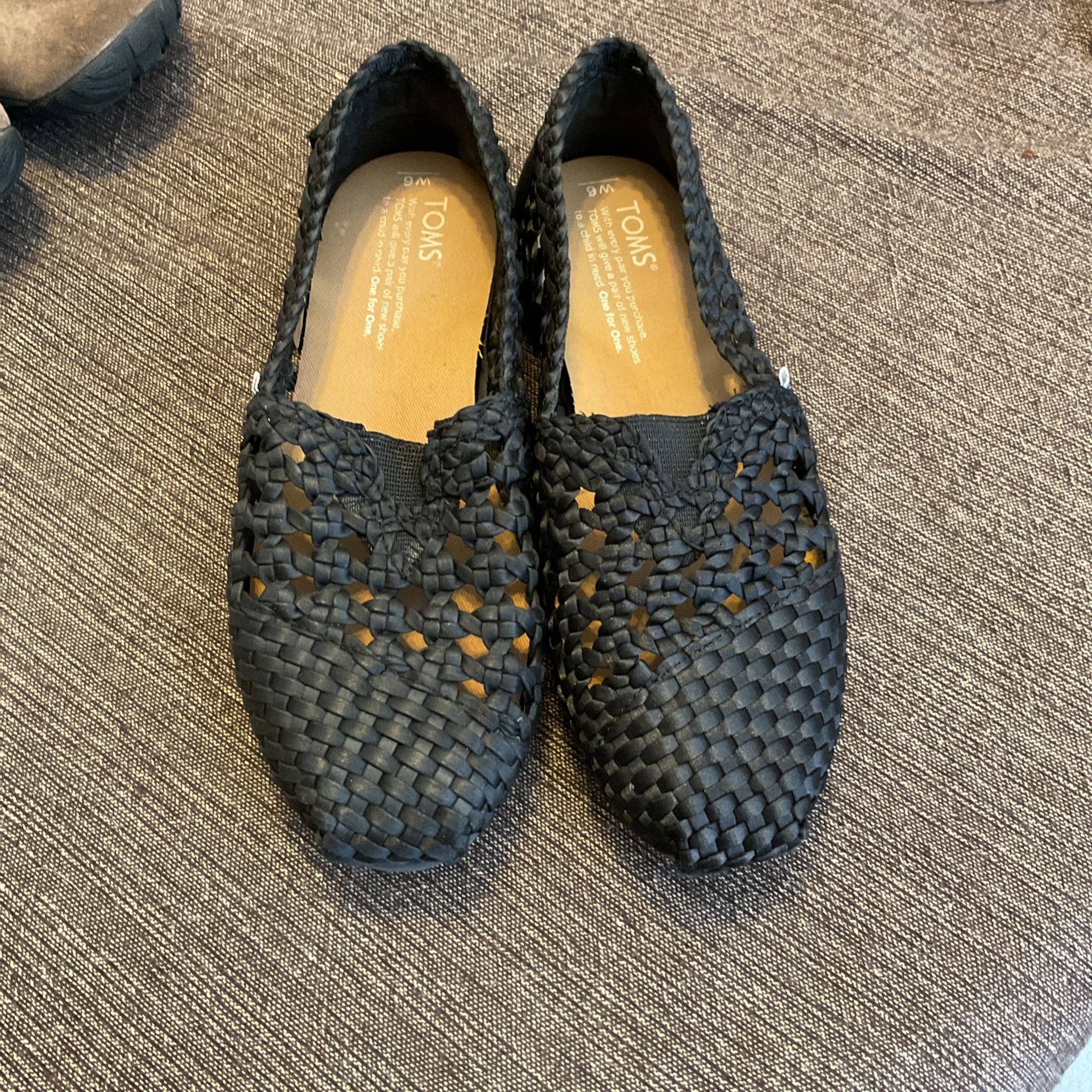 TOMS BLACK BASKETWEAVE Flats Shoes